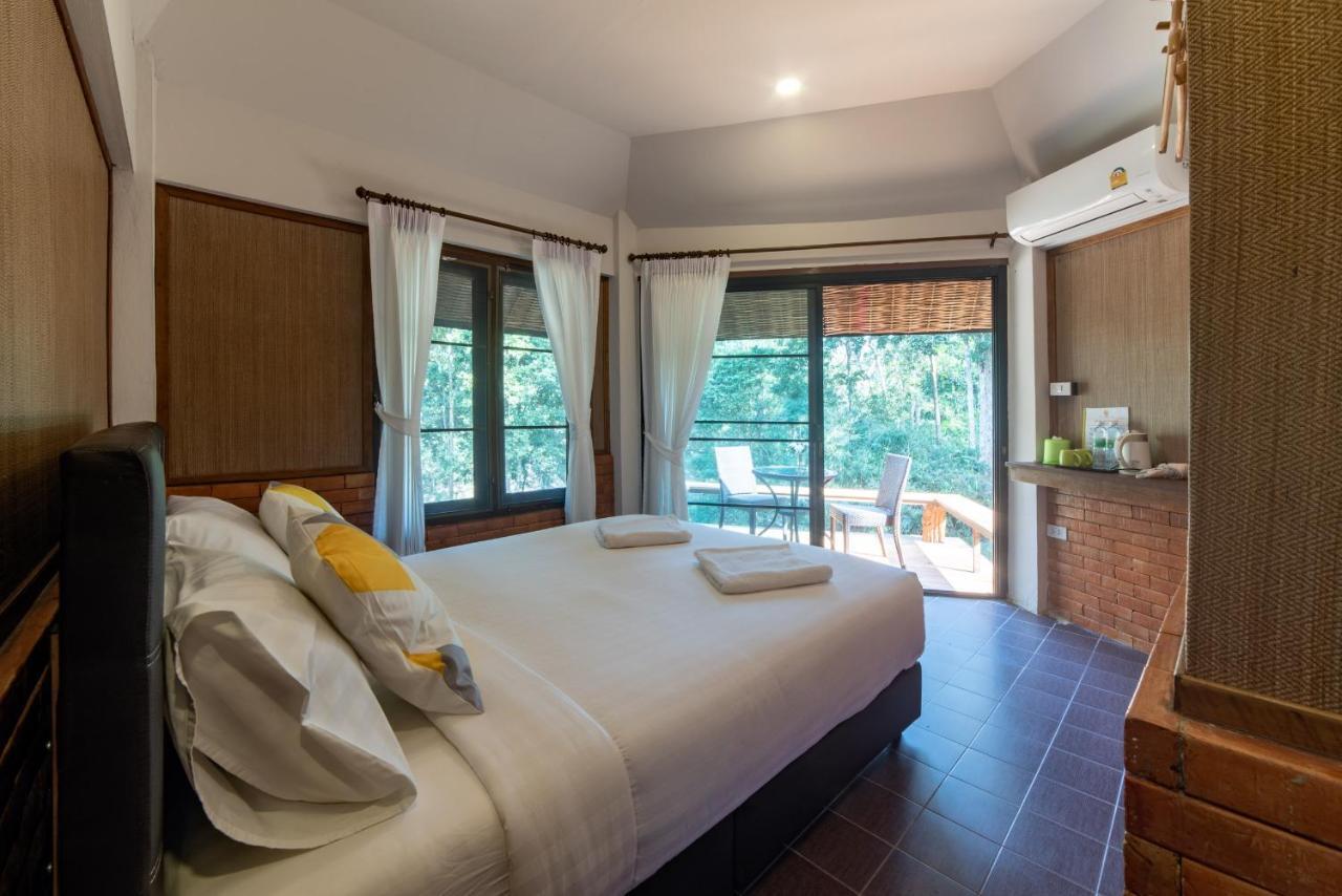 Tawan Riverside Mae Wang Экстерьер фото